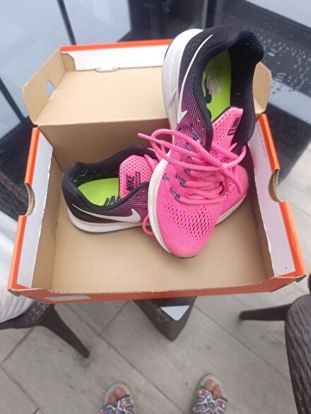 nike spor ayakkabı az kullanıldı