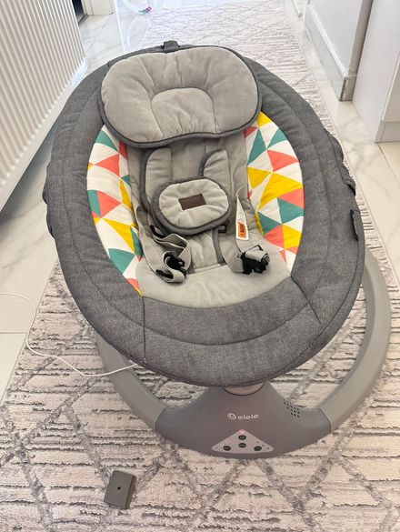 Elele otomatik ana kucağı