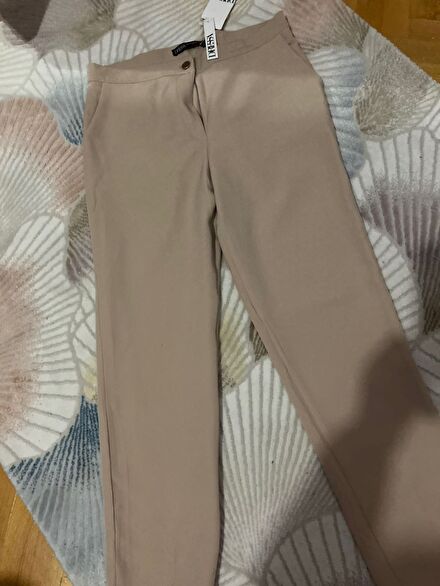 Bej renk pantolon