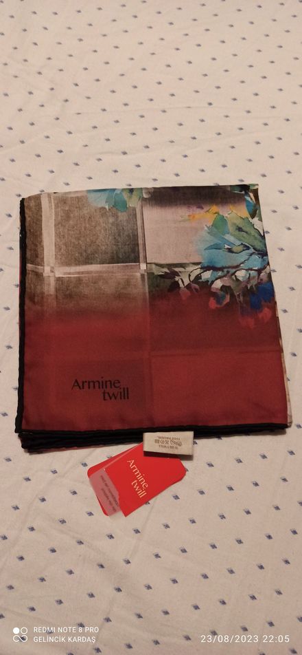 Armine İpek eşarp