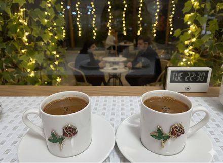 2 adet gül desenli fincan
