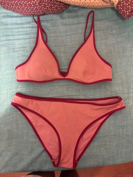 Oysho Pembe bikini ve bej bikini