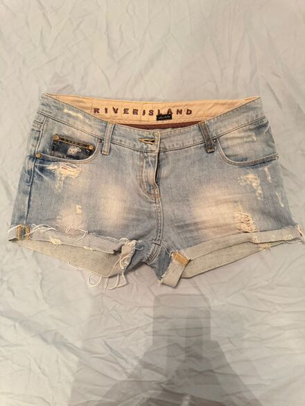 River Island Mavi Yırtık Kot Şort