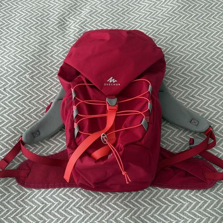 Decathlon Quechua Sırt Çantası Sıfır