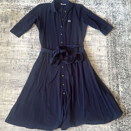 Lacoste polo yaka lacivert midi elbise