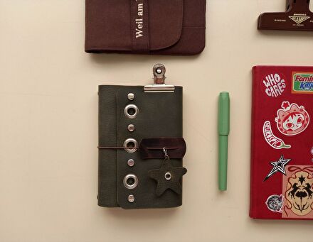 Louise Carmen Deri Defter Kılıfı (A6)