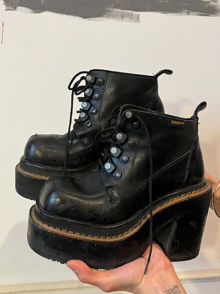 Vintage Sonax goth bot demonia new rock