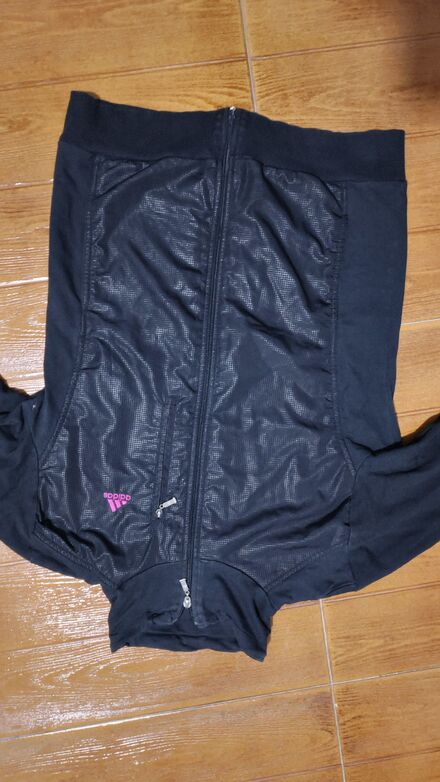 #Kadın sweat mont Adidas ünlü markadan.