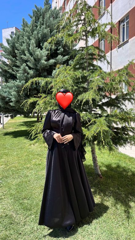 Siyah Sade Tesettür Elbise