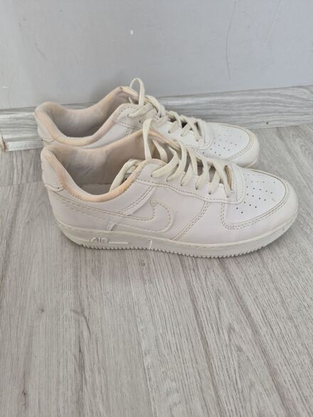 Beyaz Sneaker