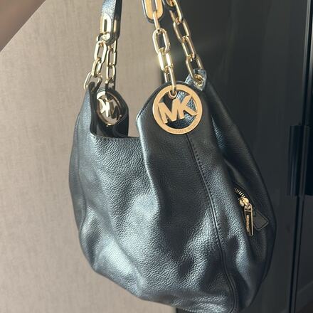 Michael Kors Siyah Deri Çanta
