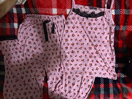 kirazli ikili pijama takimi