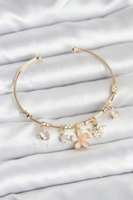 çiçek model charm bileklik