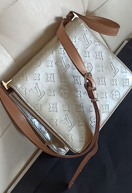 LV Vernis Thompson Crossbody