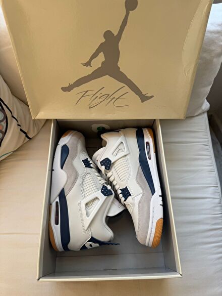 Nike SB X Air Jordan 4 Midnight Navy
