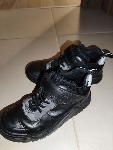 Clarks erkek çocuk bot