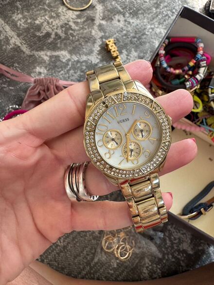 Guess saat