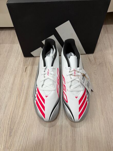 Adidas F50 Messi krampon
