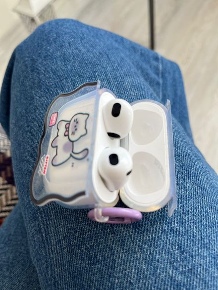 Orijinal AirPods 3. Nesil