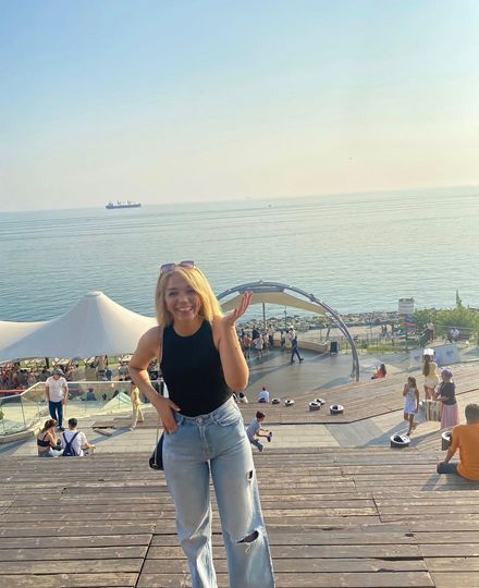 Yırtık Detaylı Beyaz Relax Fit Jeans