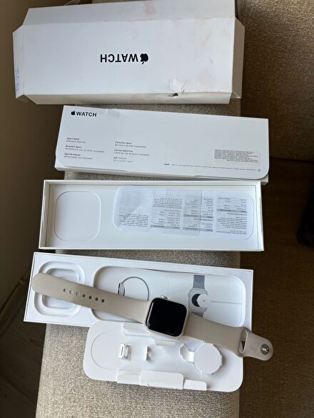 Apple watch se 40 mm starlight saat