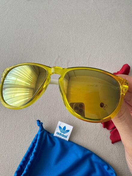 Adidas güneş gözlüğü