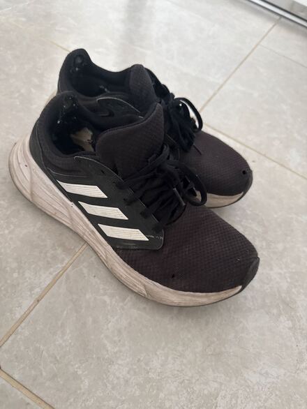 Adidas Siyah Spor Ayakkabı