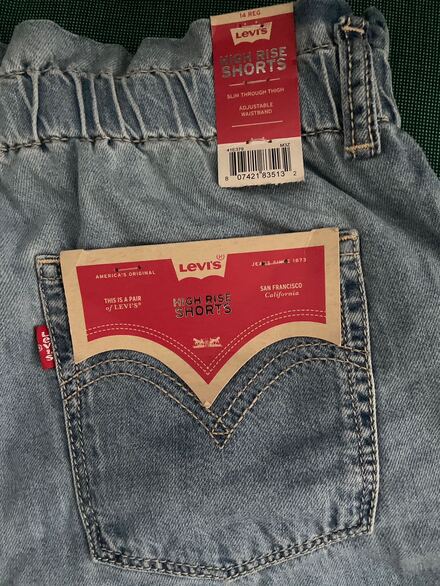 Amerika’dan Levi’s kız çocuk şort
