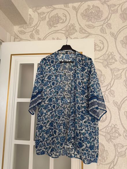 Mavi beyaz desenli şifon kimono