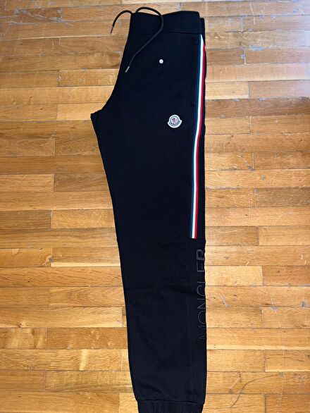 Moncler Eşofman Altı.