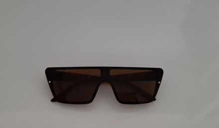Kahverengi vintage gözlük