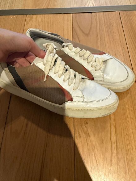 Burberry Beyaz Deri Sneaker