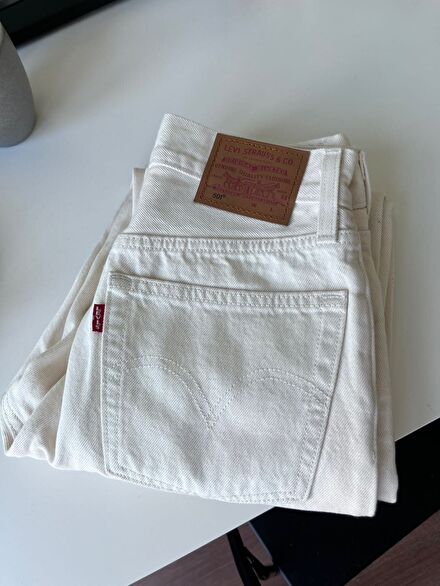 Levi's Krem Jeans 501