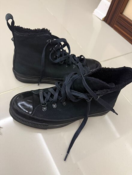 Siyah Converse Sneaker Bot