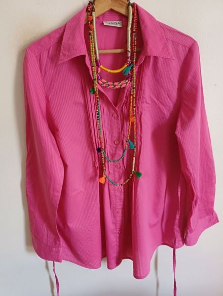 Pembe Çizgili Gömlek