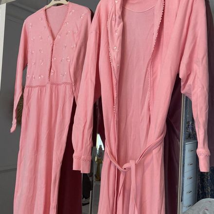 Pembe Gecelik ve Sabahlık Takımı