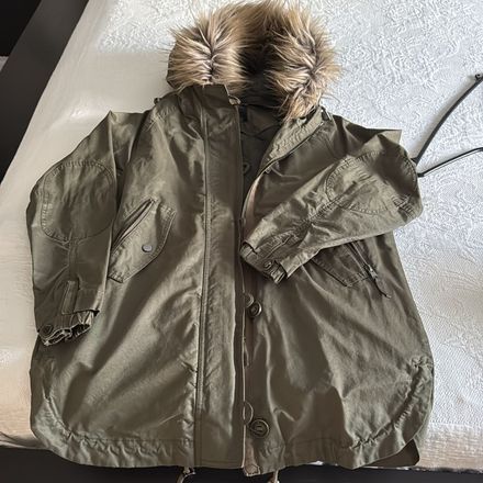 Zara mevsimlik mont