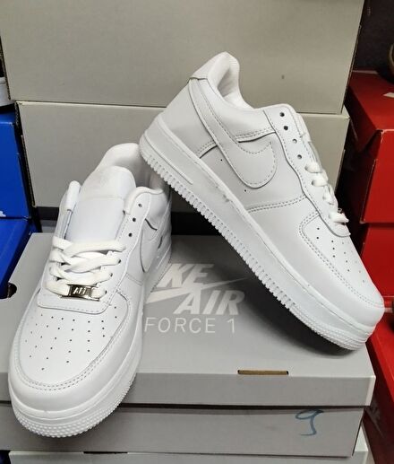 NİKE AİR FORCE BEYAZ RENK
