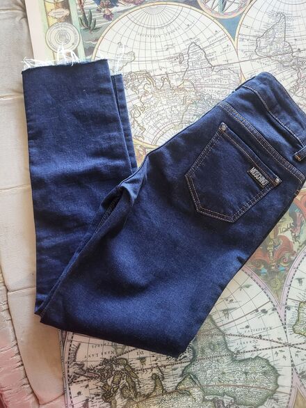 moschino jean