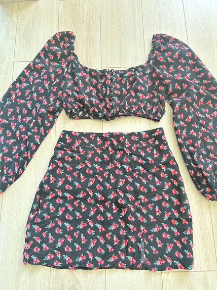 Desenli Crop Bluz ve Etek Seti