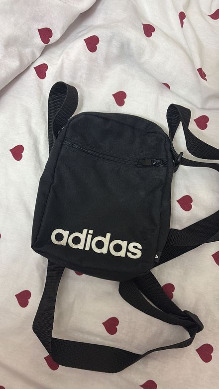 Siyah Adidas Omuz Çantası