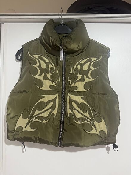 FB SISTER Spor Yelek Urban Outfitters