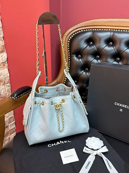 Chanel Bebek Mavisi Deri Kapitone Askılı