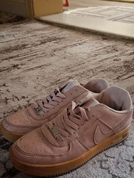 Nike Pembe Sneaker