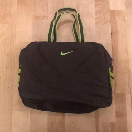 Az kullanılmış nike kol çantası küçük by