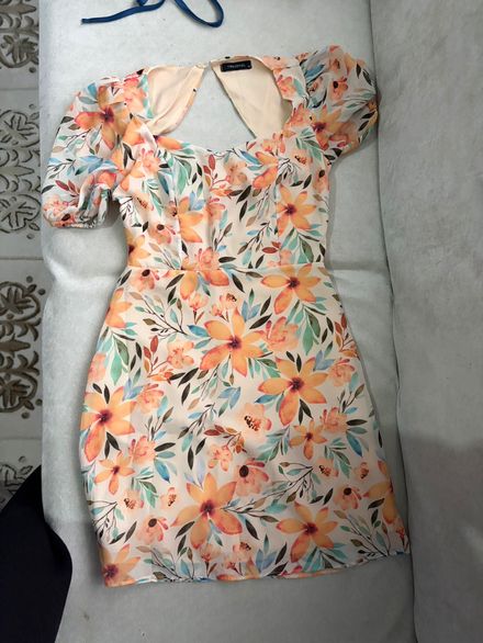Bershka Çiçek Desenli Kısa Elbise