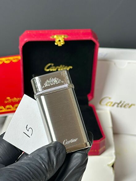 Cartier Çakmak Gümüş Renk