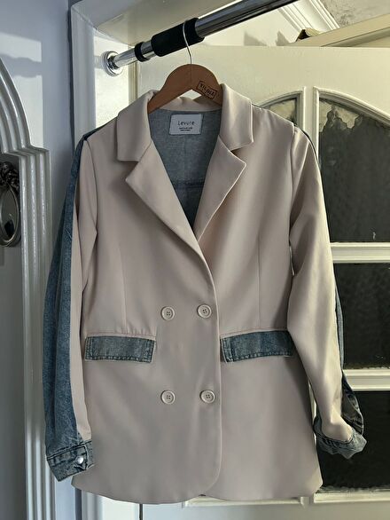 Bej Kot Detaylı Blazer Ceket