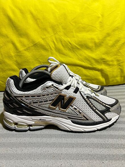New Balance 1906R “Metallic Silver/Gold”
