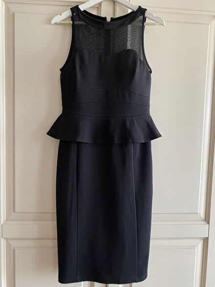 Siyah Peplum Detaylı Elbise
